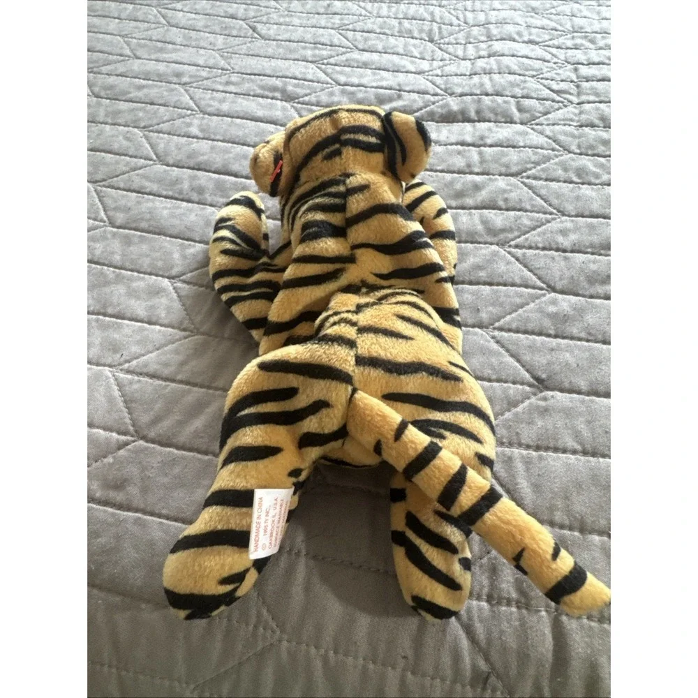 TY Beanie Baby - STRIPES‎ the Tiger (8.5 inch)
